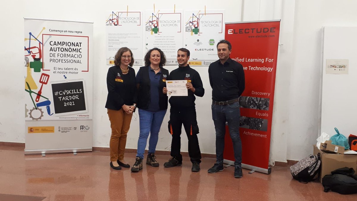IESCotesBaixes's tweet photo. Hui celebrem la victòria🏆 del nostre alumne del Grau Superior d'Automoció, Emilio Breviá Serrano, a les “Skills Comunitat Valenciana” de l'especialitat Tecnologia de l'Automòbil🚗. 

ENHORABONA!

#PreparemPersones #ConstruimFutur https://t.co/UWZGbLkGxa