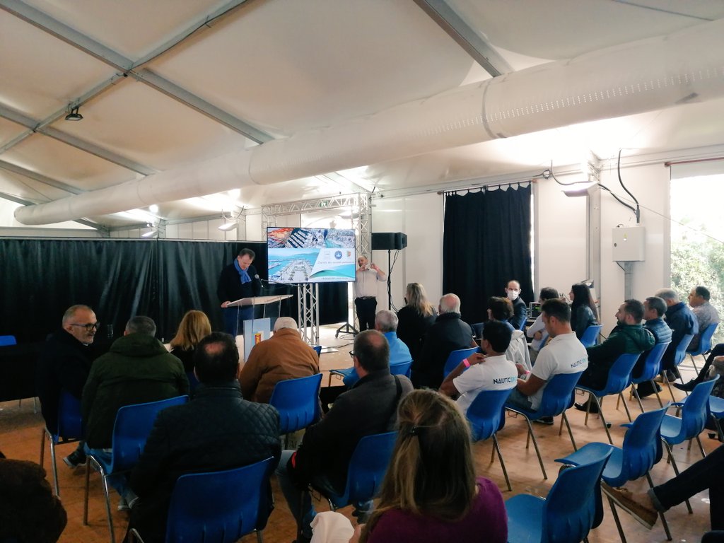 EcoceanPCC's tweet photo. #journeedespartenaires #upaca à #saintemaxime aujourd'hui! De beaux projets à venir pour l'aménagement des ports en #mediterranée https://t.co/ulhF2hthT3