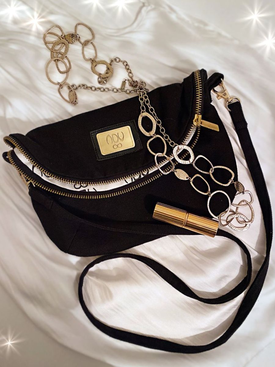 adjustusbags's tweet photo. Get ready for the party season with our stylish, eco-friendly, black handbags - https://t.co/1pfckcbxQd
Plus, 20% off with AdjustusV https://t.co/7rwgTcQgOh