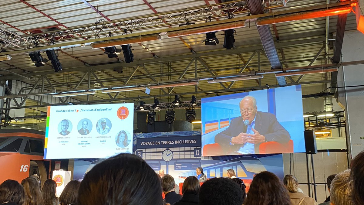 cmlfaure's tweet photo. #30ansdinclusion @AresAssociation - une matinée inspirante sur l’inclusion aujourd’hui. Grande scène avec S. Kopp @VEJA X. Huillard @VINCI_fr et Annie salariée Liva. https://t.co/r77cCsIuFN