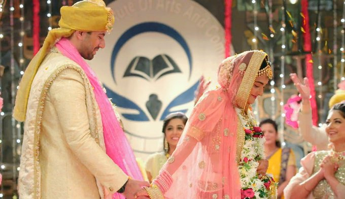 SIAC_CHofficial's tweet photo. It’s been Five months since we witnessed this fairytale! 
A surreal love story...

So we would love to do something special on the 5 month anniversary of #ShaKhi ,25 Nov' 2021...
Please drop your suggestions for how can we make it a  memorable one!😌❤️

#ShauryaAurAnokhiKiKahani https://t.co/1GRv7F8bdk