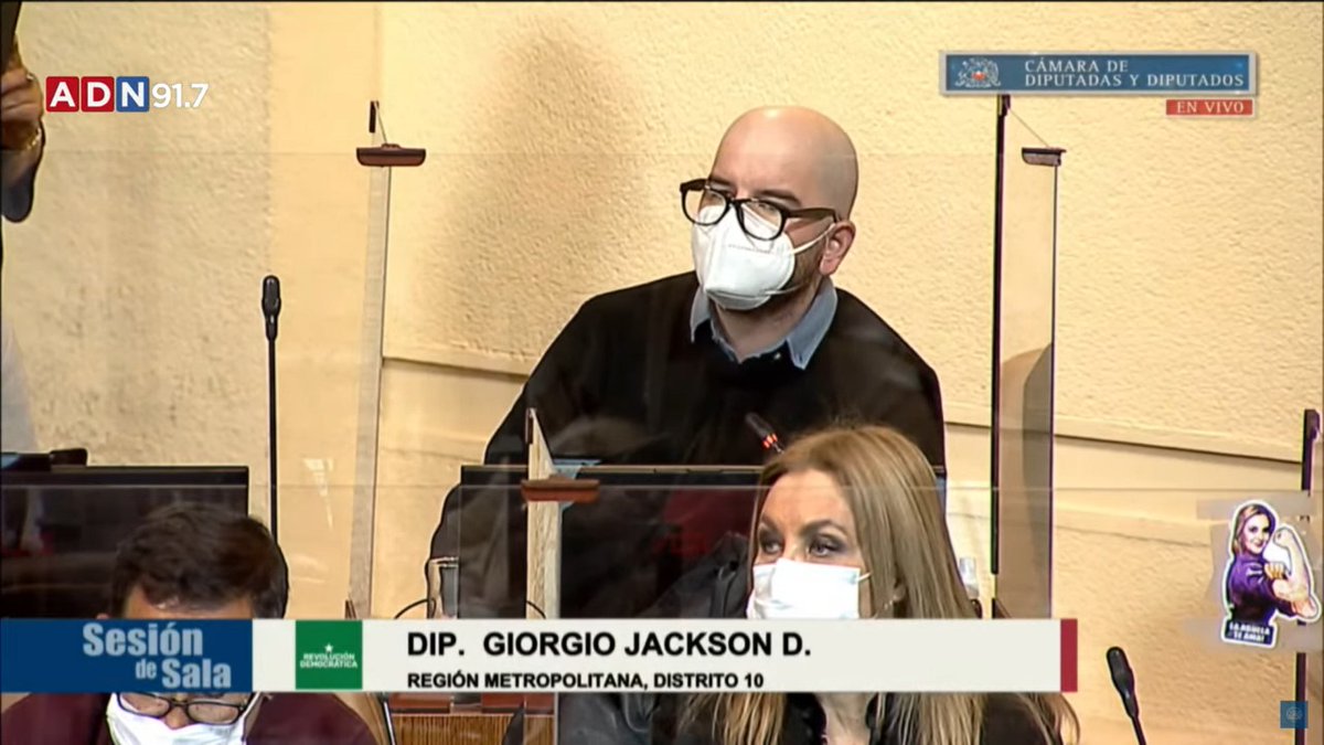 adnradiochile's tweet photo. 🔴 EN VIVO | Diputado Giorgio Jackson: "Muchos han dicho que lo ocurrido en la Cámara es vergonzoso. Pero estoy seguro que muchas más personas piensan que lo vergonzoso es tener un presidente que especula y evade impuestos"

👉 https://t.co/fILipEIzsb https://t.co/6lwVEmRq15