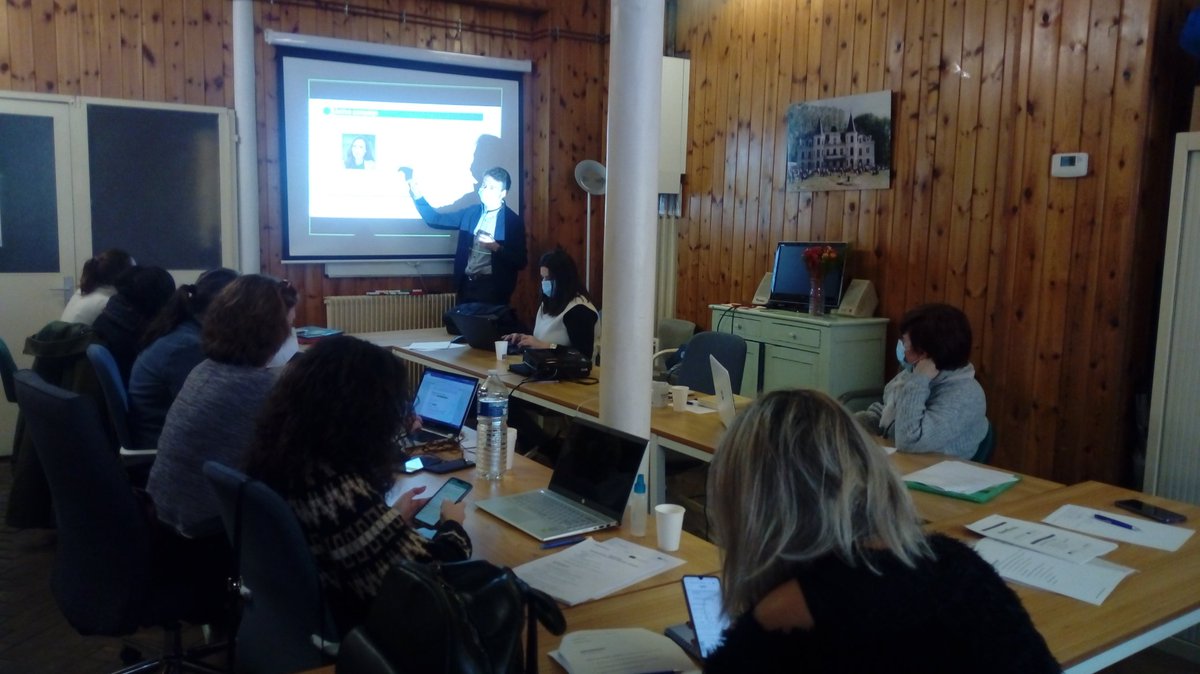 PlenaCV's tweet photo. En Paris trabajando en el proyecto europeo #IDemocracy creando herramientas digitales para formar a personas con #discapacidadintelectual en el ejercicio de sus derechos democráticos. @SabienUPV @fenacercifcrl @eseniors @KSDEOEDRA @CroHURT @bendrijaViltis https://t.co/jS8Xn62WXf https://t.co/Dm9o9HqZTg