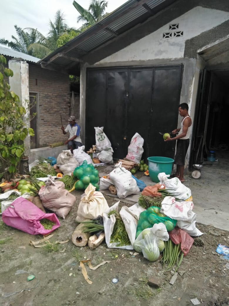 Syawaludin3687's tweet photo. Bnyk orang yg mengaplikasikan nya kok langsung instan kayak PUKIM? gak nunggu waktu lama, akhirnya bnyk perdebatan, ini isinya apa?
Klo ada yg tnya gitu bilang saja itu demit πππ
So gasss polll brother, jgn lupa sambil tanam kebutuhan nya yaa πͺπͺπͺ
#KLBM
#Sawit
#JamuBumi https://t.co/SsltQ728Vg