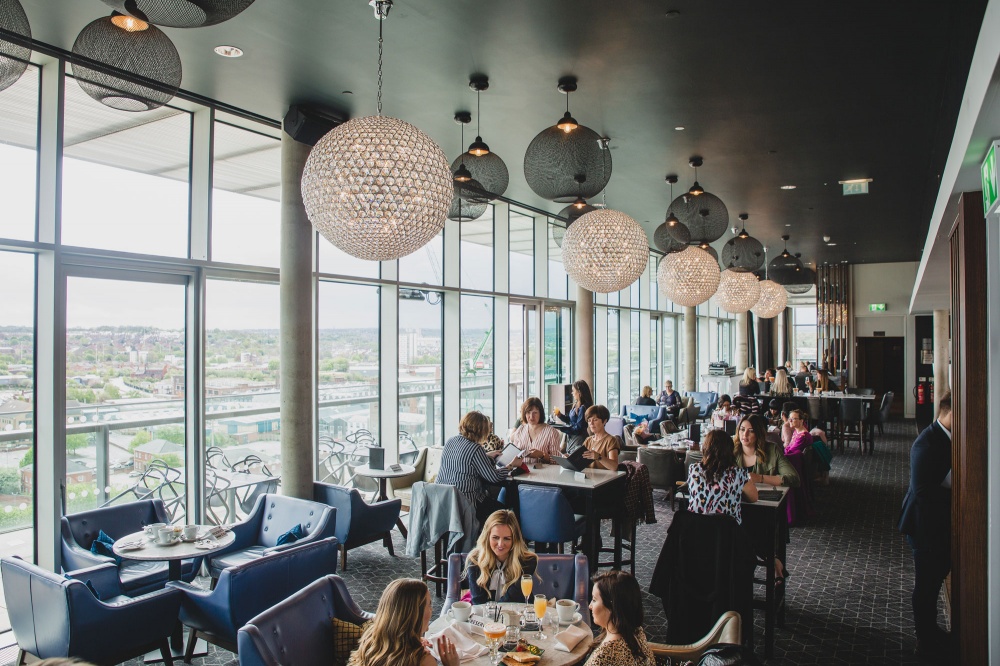 thepahub's tweet photo. IT'S HERE!!! Christmas Social Event @doubletreeleeds in the @SkyLoungeLeeds - 18th November 2021 - [Campaign URL] #PAHUB #OneNotToMiss https://t.co/YoYkJCDZjs