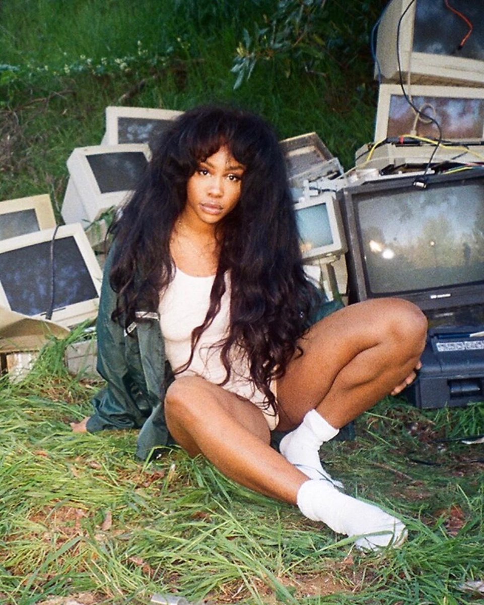 ChartingSZA's tweet photo. .@SZA’s “Ctrl” spends its 230th week on the Billboard 200 chart at #90 (+5)

— it extends the record as the album by a black female artist with most CONSECUTIVE weeks charting on the Billboard 200 https://t.co/VkOJJPPkSr