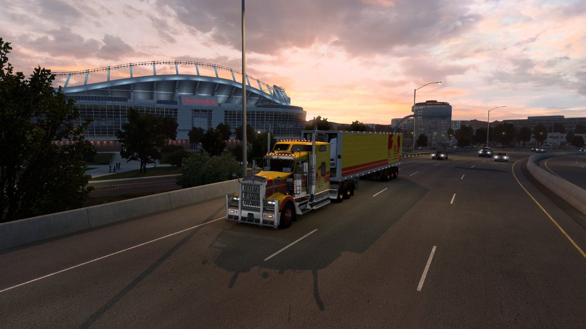 billy_speed's tweet photo. American Truck Simulator I see some Awesome sunsets doing my trip out

@SCSsoftware 
@KenworthTruckCo 
 #ATS 
#americantrucksimulator https://t.co/zEpohnp0eT