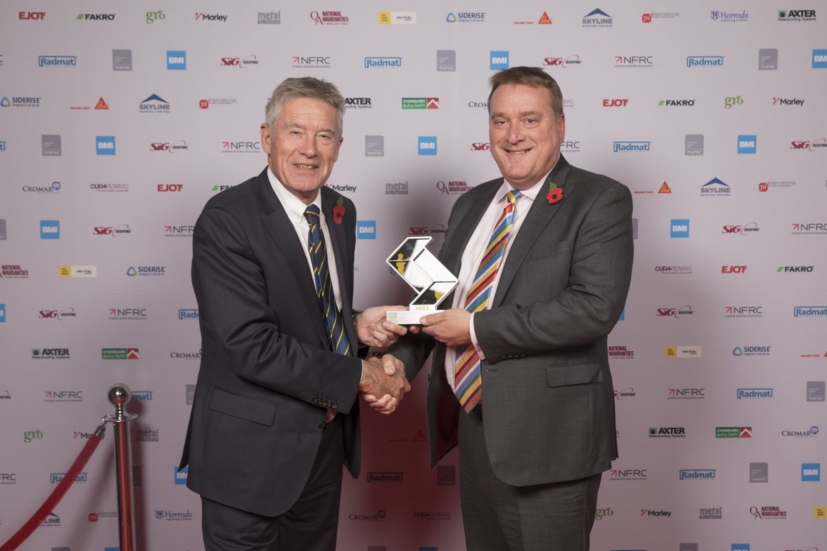 UKRoofingAwards's tweet photo. Congratulations again to Roles Broderick Roofing Ltd with their Cliff Tops project, winners of the Fully Supported Metal award sponsored by @metal_solutions in this year's #RoofingAwards2021
#RA2021
#Radmatofficial
#SIGRoofingKnowledge https://t.co/GyBLaID9B4