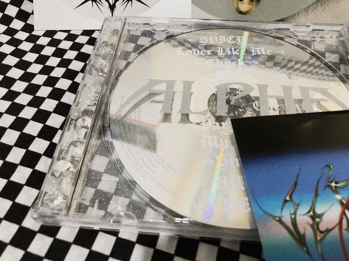 waanin_cc's tweet photo. เป็นหนึ่งในอัลบั้มที่รอคอยมานานมากๆ ยินดีกับซีแอลมากจริงๆ เป็นอัลบั้มที่ประทับใจ~ ดูรูปไหนก็ปริ่ม ฮือ รักเธอมากๆ น้า #CL @ChaerinThailand ขอบคุณแอดมากนะคะ ❤️🔥😍🥳😍❤️🔥 #AlphabyCL https://t.co/7PjFRHZsgh