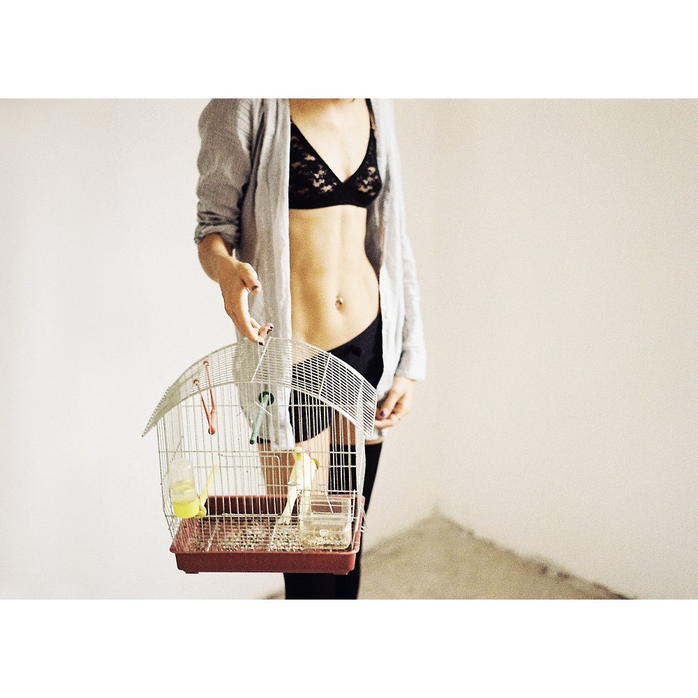 We present today on our site the work of Ana Stefanovic (@anastefanovic_) from #Serbia.
-
See the whole series and the interview that we had with her here: analogmagazine.ch/ana_stefanovic…
---
#analogmagazine #film #filmphotography