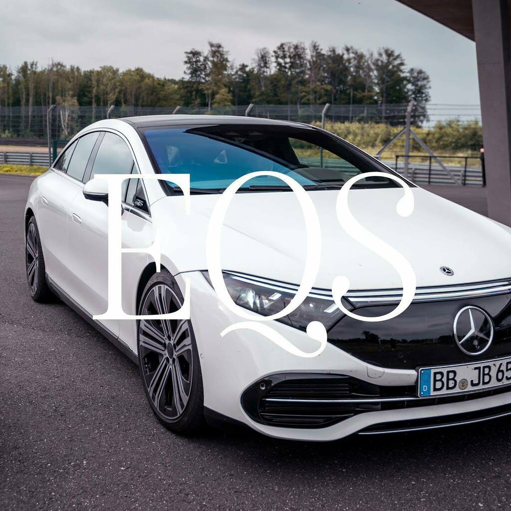 RicciSpeckels's tweet photo. EQS… #eqs #eqs580 #mbeqs #mbfamily #mbfam #friendsofbethany #mbfanphoto #mercedes #mercedesbenz #mercedesbenzdrivingevents #mercedesbenzeq #mercedesbenzeqs #fotografenleben #erwischt #abgeschossen #elektrisch #elektrischunterwegs #elektroauto @mercedesbenz @mercedesbenz_de @… https://t.co/gTFhuB0mxd