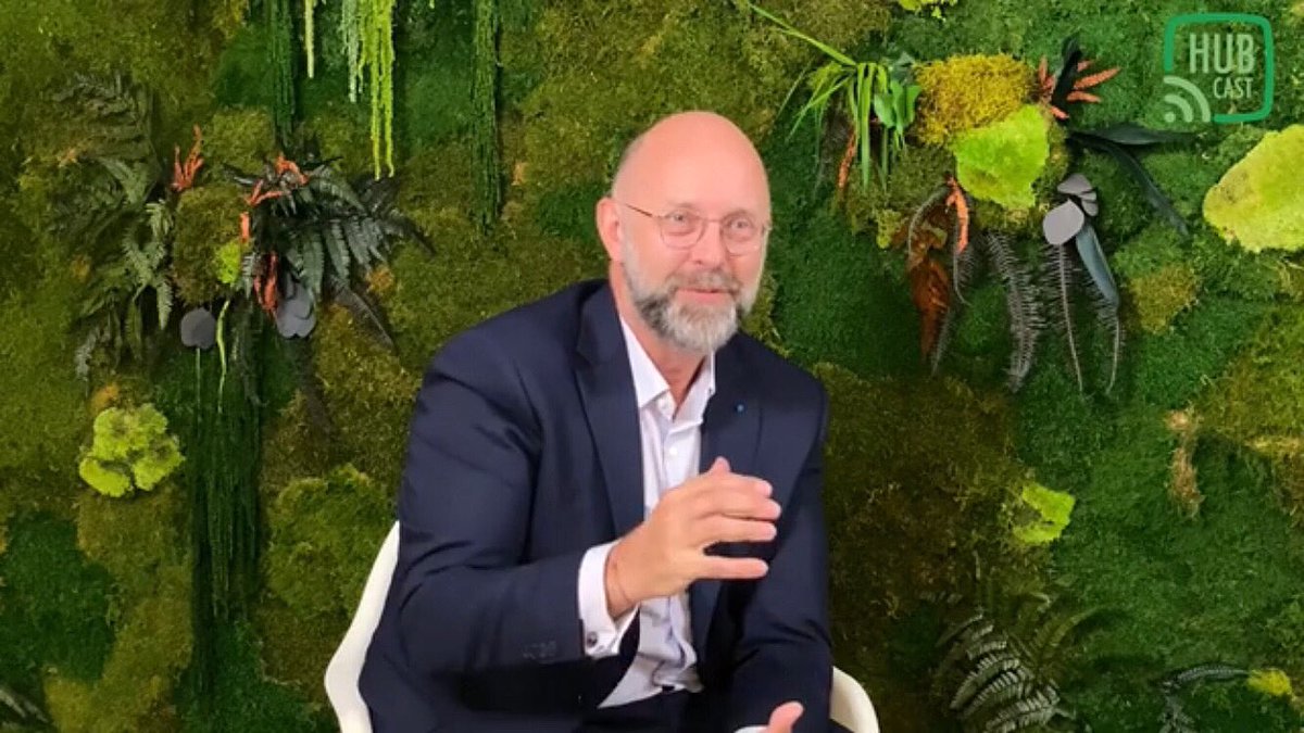 Diriger la #communication d’entreprise ou de la #ComPublique, c’est le même métier, avec quelques nuances, notamment la notion du temps qui n’est pas toujours le même. #HUBCAST #LaComEstUnMetier

▶️youtu.be/zkxT2WwEG-Ques…