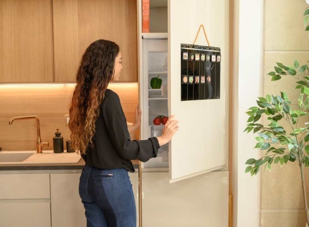 Magnet_Box's tweet photo. Planifiez et visualisez en un clin d’oeil tous les repas de votre semaine sur le frigo avec votre Magnet Box. En vente exclusivement sur le site https://t.co/w1lxGhuHoy
#repas #alimentation #courses #health #family #kitchen #parents #enfants #education #temps #organisation https://t.co/PR0c96S0so