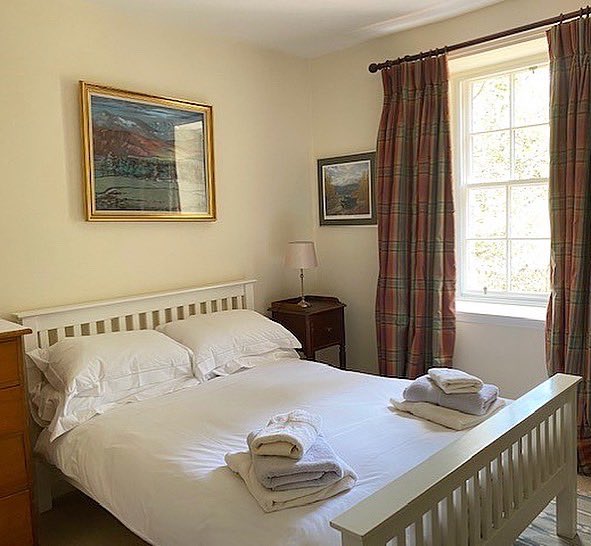 Balmoral Castle tweet media