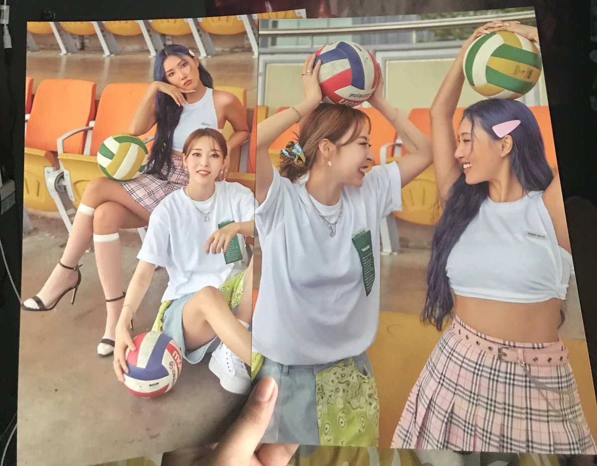 moonstore_ph's tweet photo. #KOSPH_Feedbacks
hwasa photocard and hwabyul mini posters nakauwi safely ๐
nakadikit na agad sa wall yung isang mini poster hihihi
ganda talaga ng packaging, sobrang secure, bet ko rin yung way ng pagbalot ng bubble wrap, pwede pa sya i-reuse ๐ https://t.co/TM9JTBydyC