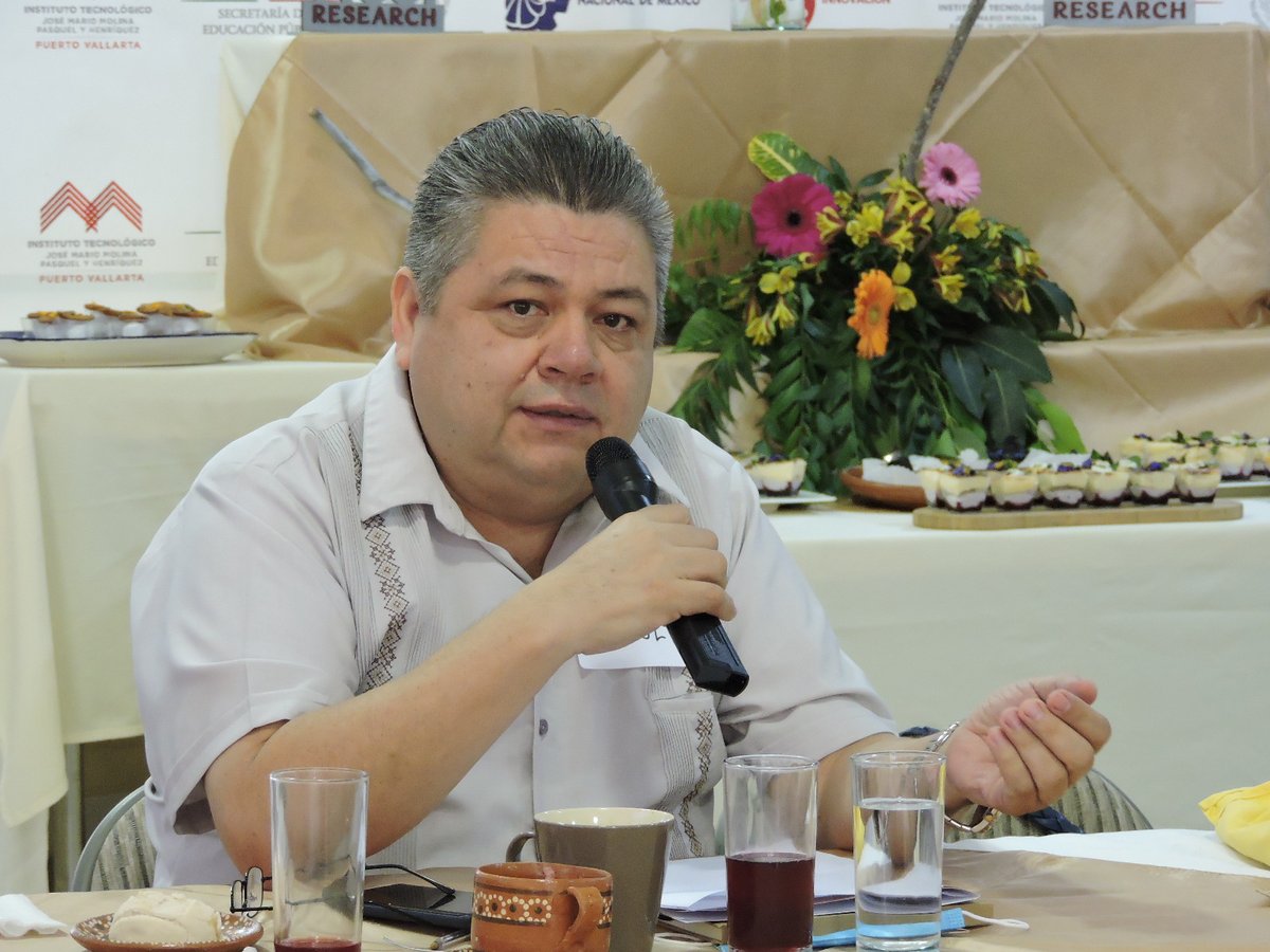 ConsejoPvbb's tweet photo. Lic. Arnulfo Ortega – Presidente del @ConsejoPvbb afirma qué es indispensable una nueva cultura Socialmente Responsable para que nuestros destinos turístico siga desarrollándose, así como trabajar en un liderazgo asertivo. https://t.co/vp1O8k1OO2
@PuertoVallarta @RivieraNayarit https://t.co/Bt06quALxs