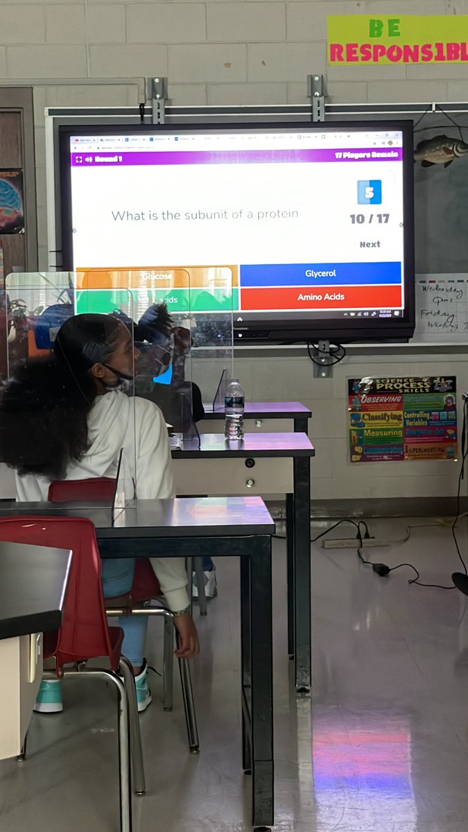 TIGERSSCIENCE's tweet photo. Observed Mrs. Relleta’s Biology playing a competitive game of Blooket @PlayBlooket #intergratingtechnology @SussexCHS @SussexCPS @tmays921 https://t.co/Tnawxr4rAs