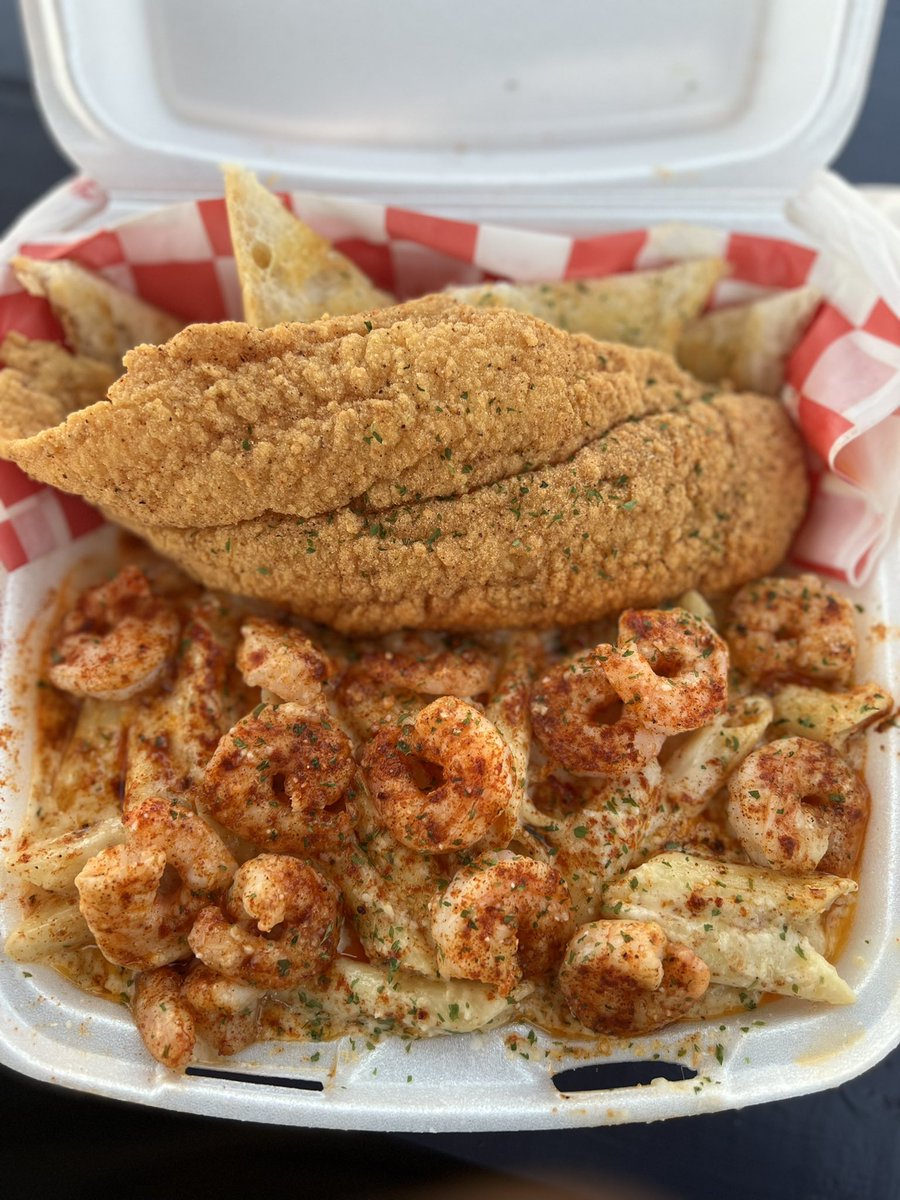 EricEatsHTX's tweet photo. Wallies Seafood
IG: WalliesSeafood
📍 4811 Bellfort, Houston, Tx 

Shrimp Pasta w/ Fried Catfish 😋 https://t.co/LAFavA6in8