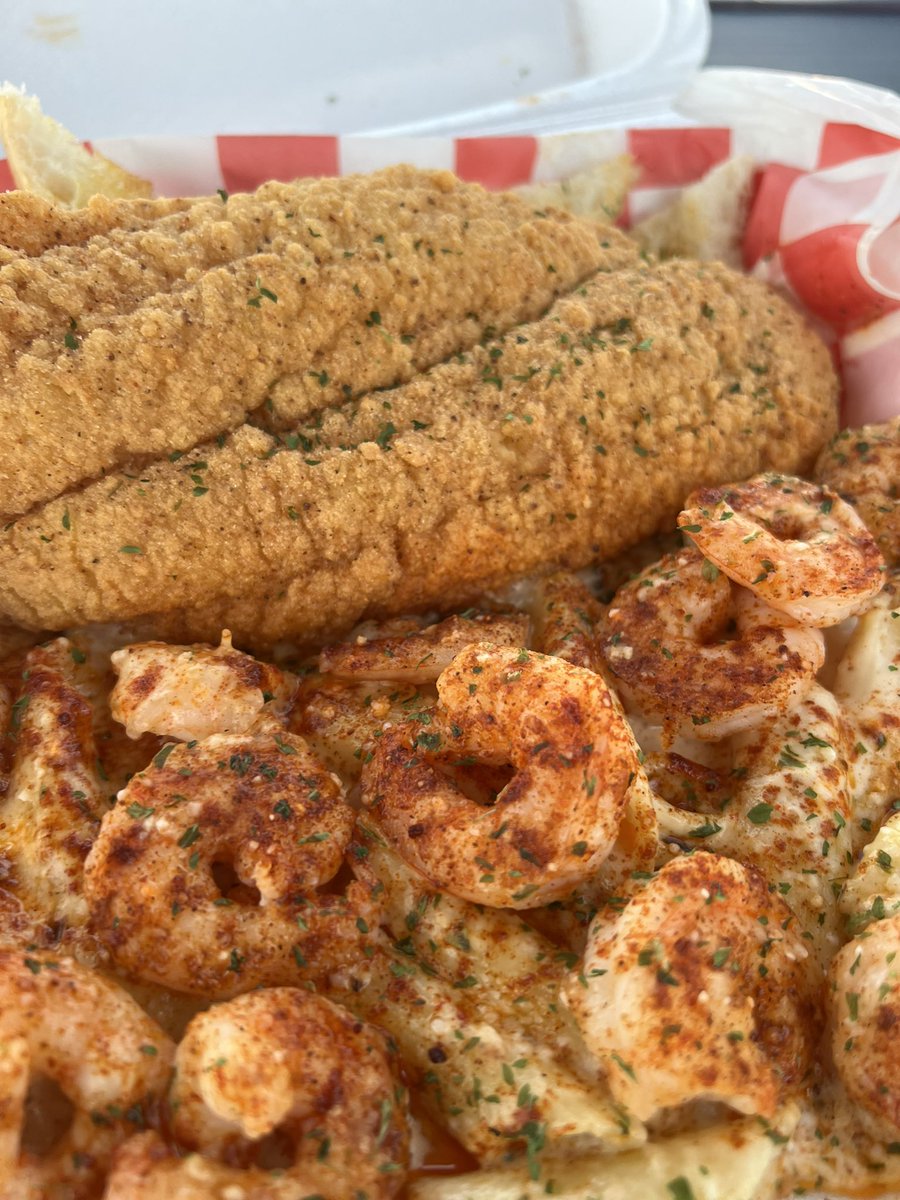 EricEatsHTX's tweet photo. Wallies Seafood
IG: WalliesSeafood
📍 4811 Bellfort, Houston, Tx 

Shrimp Pasta w/ Fried Catfish 😋 https://t.co/LAFavA6in8