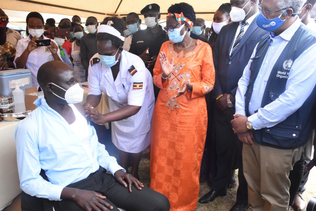 MinofHealthUG's tweet photo. The Minister for Health, @JaneRuth_Aceng accompanied by MOH teams &amp; @WHOUganda @tegegny launched the accelerated COVID-19 vaccination campaign in Teso sub-region. This is intended to mitigate the impact of the disease,interrupt transmission and decongest COVID-19 treatment units. https://t.co/7A4qpKS9qi