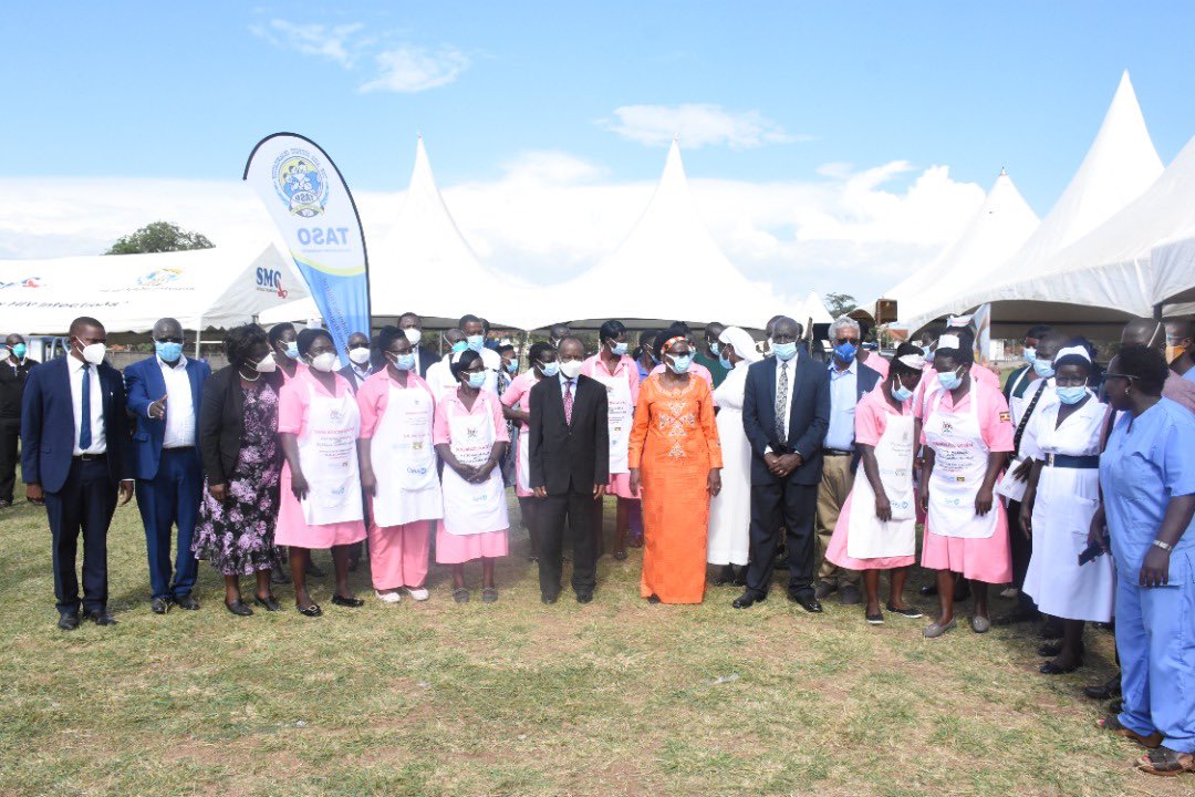 MinofHealthUG's tweet photo. The Minister for Health, @JaneRuth_Aceng accompanied by MOH teams &amp; @WHOUganda @tegegny launched the accelerated COVID-19 vaccination campaign in Teso sub-region. This is intended to mitigate the impact of the disease,interrupt transmission and decongest COVID-19 treatment units. https://t.co/7A4qpKS9qi