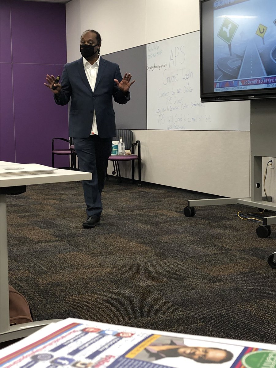 KellyPearceNM's tweet photo. Eager for more learning from Dr. Hollie. @validateaffirm @tbakerRRPS #validateaffirm https://t.co/J1qaROYEhD