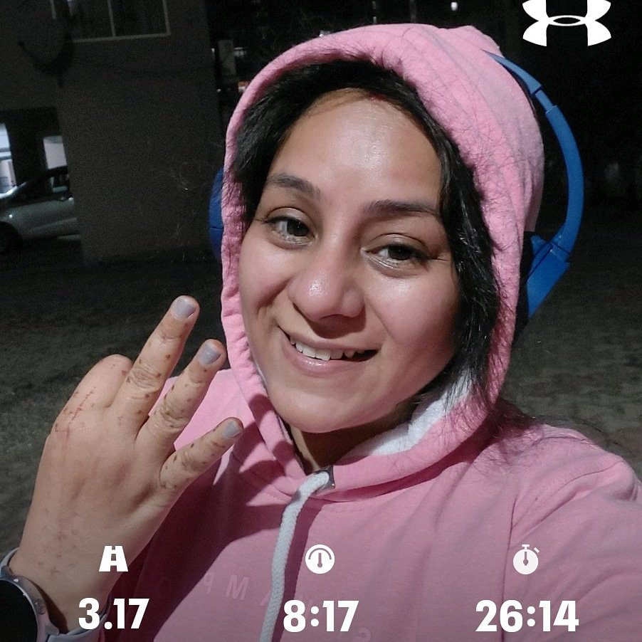 Day 6/100 days of #running... first winter #run so much fun...my nose went red ☺☺I feel too cold...how r ur runs n workout going..any tips for continuing workouts in winter ?? It's tough !! #eveningrun #stayfit #joyofrunning #hope #fitnesdjourney #celebratefitness #Fitnessmana