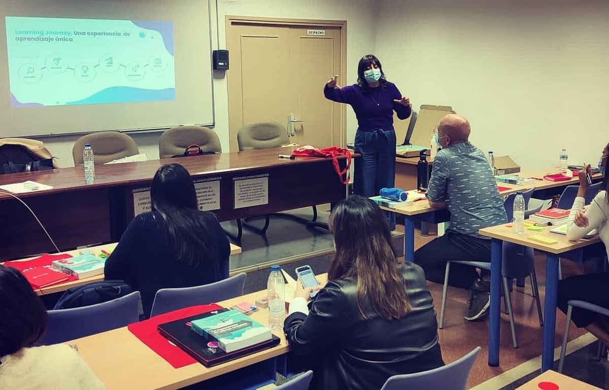 MasterCX_UCM tweet media