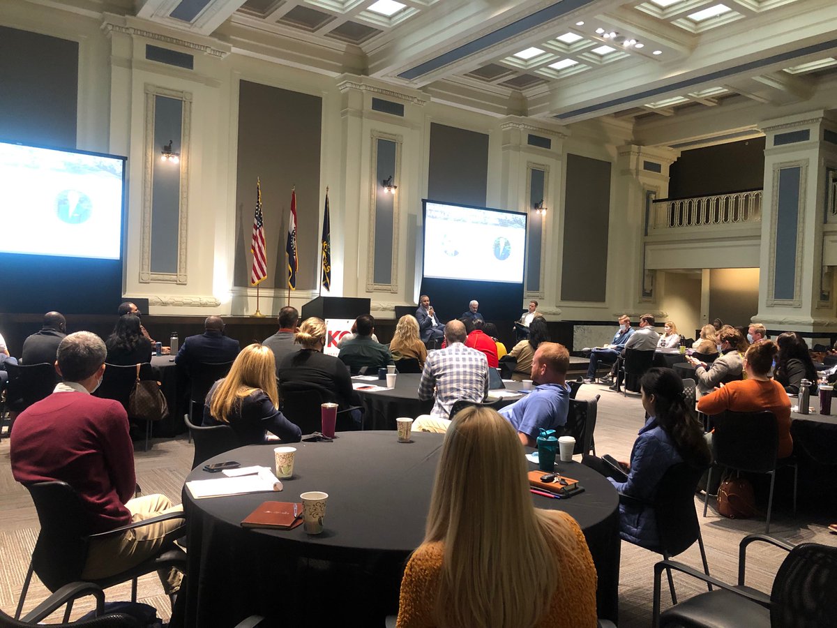 CenturionsKC's tweet photo. Centurions are learning about the renewal of urban neighborhoods in KC today #learnkc #servekc #leadkc https://t.co/AEKjkpAcbH