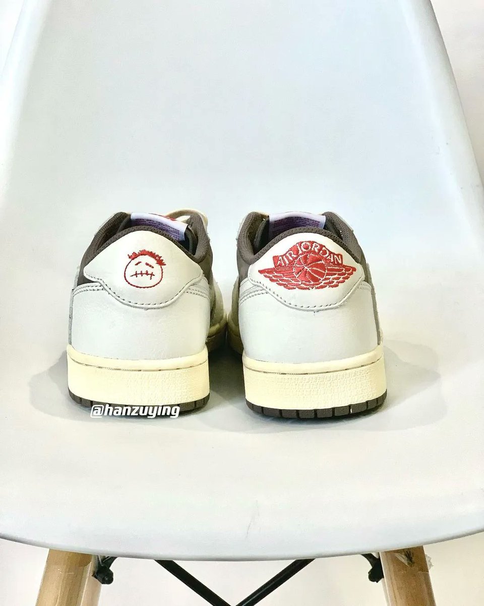DETAILED LOOK: Travis x Air Jordan 1 Low “Reverse Mocha” bit.ly/3qgR2lQ