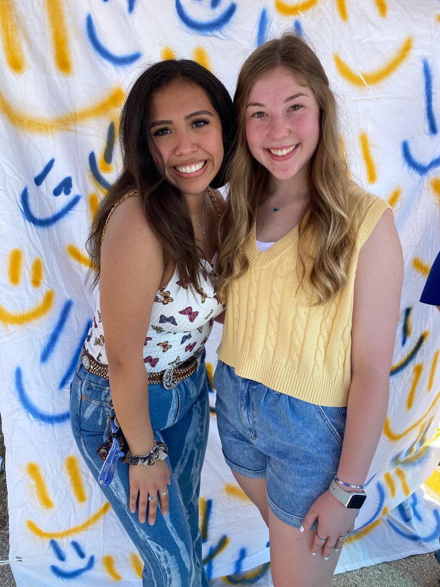 asu_sigmakappa's tweet photo. Happy Founder’s Day!!! 147 years of sisterhood never looked better. We could not be happier to be part of such an amazing organization 🕊💜 #foundersday #sigmakappa #147years #dovelove #oneheartoneway https://t.co/hyM6AuW8hz