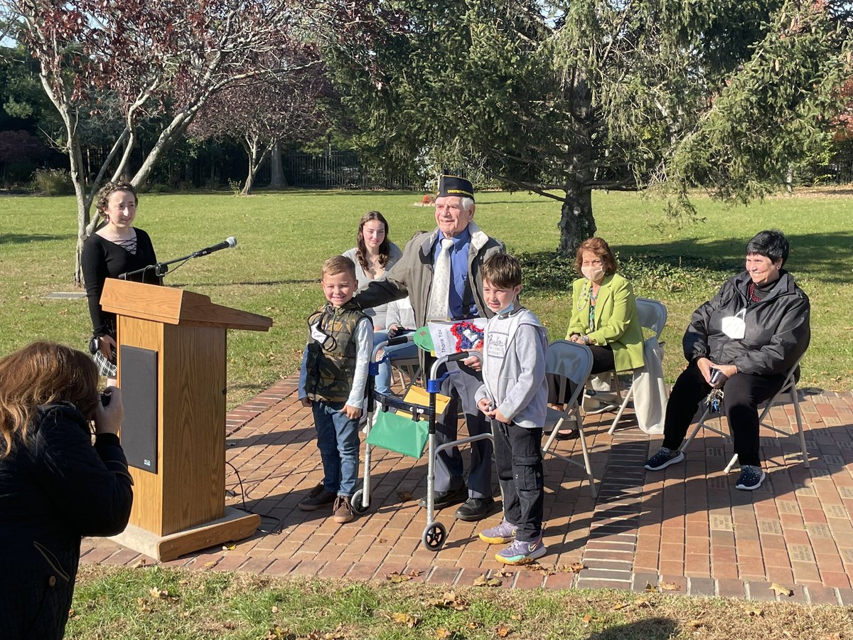 MitchBickman's tweet photo. Thank you to Mr. Emil Kesselman WWII and Korean War Veteran (who worked alongside President Truman) for your service. Kudos to @OHS_Castleton and our #School6 representatives for organizing today’s beautiful ceremony. @OSchoolsPR https://t.co/9OrmPM41Ds