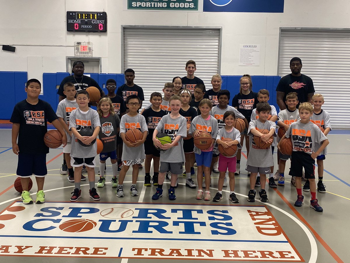bsahoops's tweet photo. BSA Pittsburgh Winter Basketball Leagues &amp; Skills Programs begin This Week! Register Today to get started! https://t.co/vVsWGQY2GL https://t.co/zPxscKCH8h