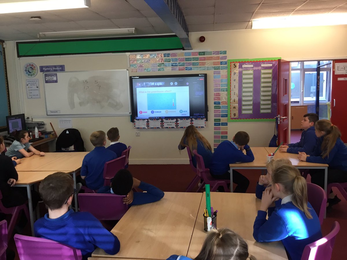 Y6 we’re lucky to have the chance to receive a talk from <a href="/CrodaSTEM/">Croda STEM</a> this morning. We heard about all the fabulous sustainable work they are doing! #DorchesterScience