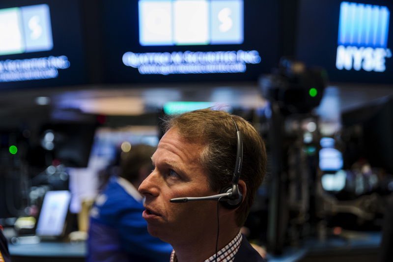 MikeTraderMoney's tweet photo. American stock markets are now continuing to move lower, and this led to the fact that the Dow fell a little more. #NASDAQ #NASDAQ100 #forex #trade #trader #signal #BTC    #nasdaq 
#ceinvestments #money #dji #dowjones #future #BREAKING #BreakingNews https://t.co/fvMbCjF1VW