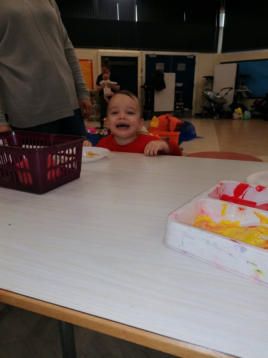 MSpregg's tweet photo. @wild_bank Look at those smiley faces! #stayandplay https://t.co/6aernMi5Eo