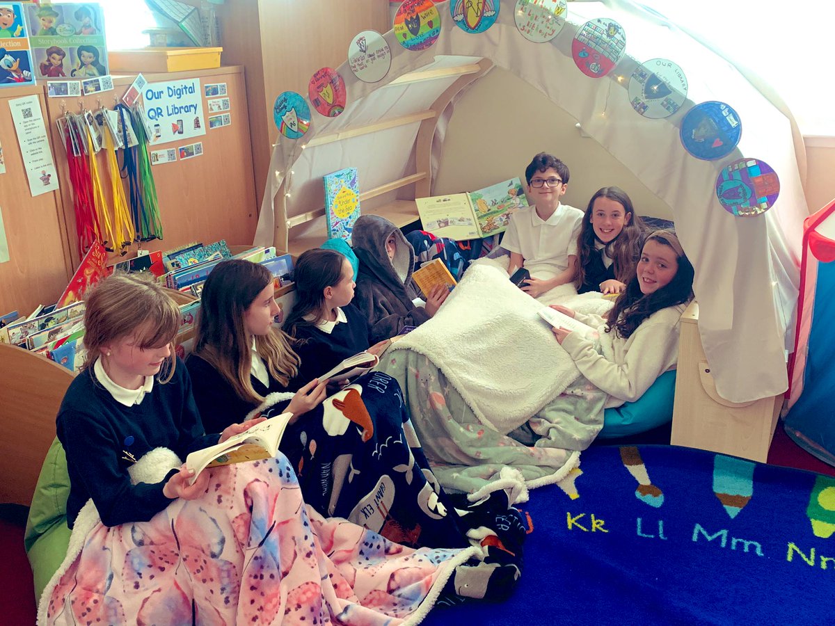NetherburnPs's tweet photo. Another great after school book club today with pupils from P6/7. Bethany led our book blether and we enjoyed listening to some new NF texts during the shared reading time 📚

#comfyreading #bookblether #readingforpleasure @OpenUni_RfP @jillmq80 @SLCLiteracy https://t.co/S1u4Z3BjpB
