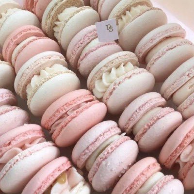 lacecappuccino's tweet photo. zou bisou bisou https://t.co/kkmlXmbpLu