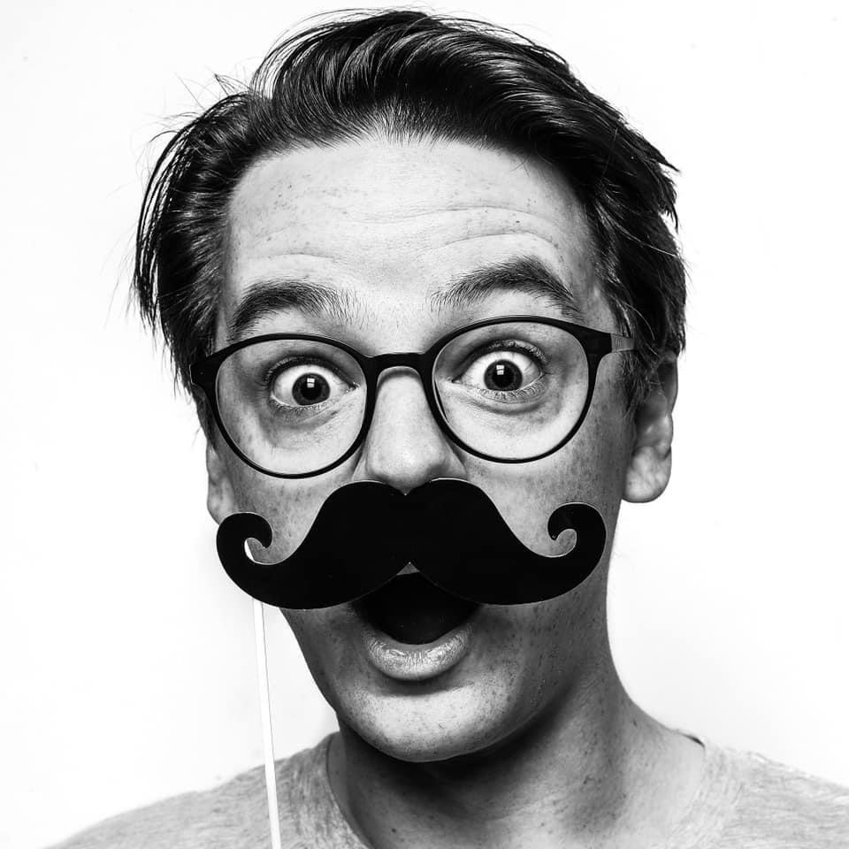 Movember_CZ's tweet photo. Získali jsme fotografie z nedávné reportáže Volejte Novu s protagonisty seriálu Ulice, ve kterém se téma rakoviny prostaty prolíná i dějovou linkou seriálu. Ještě jednou děkujeme!🙏🏼

#muziprotirakovine #movember #NechSeVysetrit #NeRaka TV Nova #Ulice Petr Kozlík - Photographer https://t.co/yhI1DTpWPP
