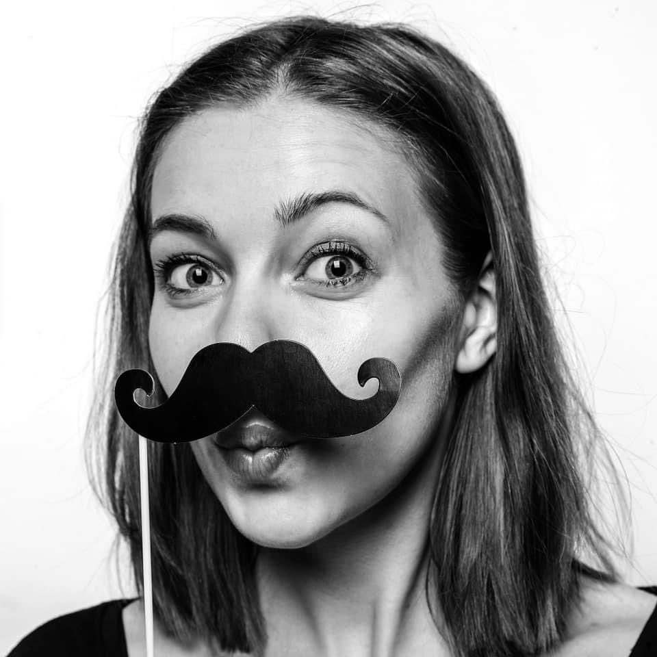 Movember_CZ's tweet photo. Získali jsme fotografie z nedávné reportáže Volejte Novu s protagonisty seriálu Ulice, ve kterém se téma rakoviny prostaty prolíná i dějovou linkou seriálu. Ještě jednou děkujeme!🙏🏼

#muziprotirakovine #movember #NechSeVysetrit #NeRaka TV Nova #Ulice Petr Kozlík - Photographer https://t.co/yhI1DTpWPP