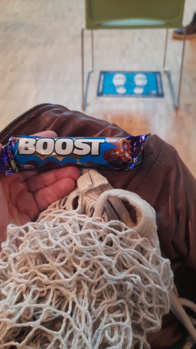 rosieoriordan's tweet photo. Got my booster today so treated myself to boost bar. Three cheers for the modern medicine , the HSE @HSELive and choclate @CadburyIreland . #CovidVaccine #COVIDBooster #BoostBar #vaccinated https://t.co/mZ73Vg6sU7