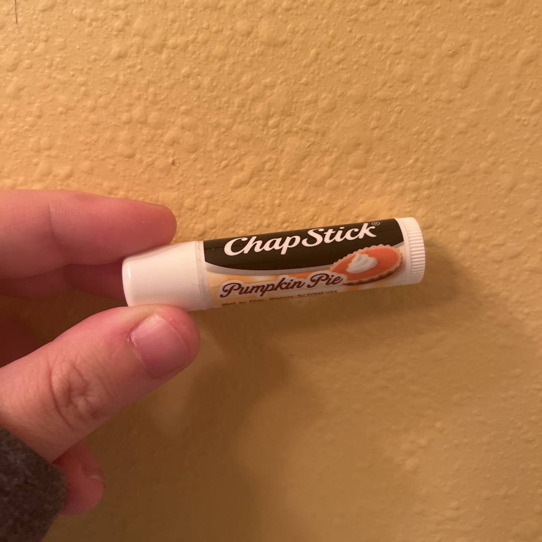 bburling96's tweet photo. Obsession with pumpkin meets obsession with chapstick - perfection 🥰 #ChapStickObsessed #complimentary @chapstick @Influenster https://t.co/PRqSQ4P1PK