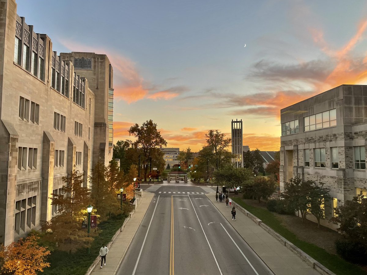 Last night <a href="/KelleySchool/">Indiana University Kelley School of Business</a>, at twilight, from the bridge over Fee.