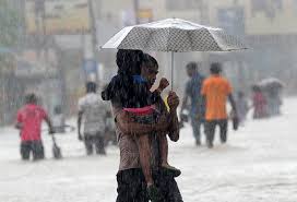 SinhaleseState's tweet photo. 📢Met Department  has issued a code red (high risk) warning of heavy rainfall above 150mm for North Western, Western, Sabaragamuwa and Northern provinces and Galle, Matara, Kand , Nuwara Eliya districts.The rest of the country can expect moderate rainfalls up to 100mm #SriLanka https://t.co/LV7BcLRZuJ