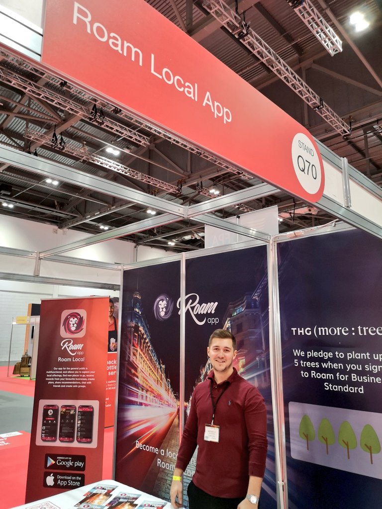 Bartlett_96's tweet photo. Really proud to be exhibiting at @TakeawayExpo in London today. So good to have all the @RoamLocalApp team together in person for the first time, and to be having lots of fantastic conversations as we encourage visitors to take their venues digital and #GetOnRoam! 💪🦁 #RTIE21 https://t.co/t0ZxMjrcnK