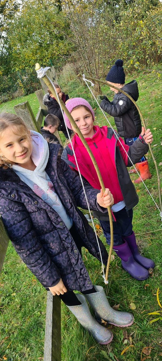 DeltaGreengates's tweet photo. After finishing our Stone Age shelters, #year3GG have made bows and arrows πΉ ready for our hunting and gathering this afternoon! #teamGGforestschool #teamGGhistory #TeamGG https://t.co/tdzRPdwllV