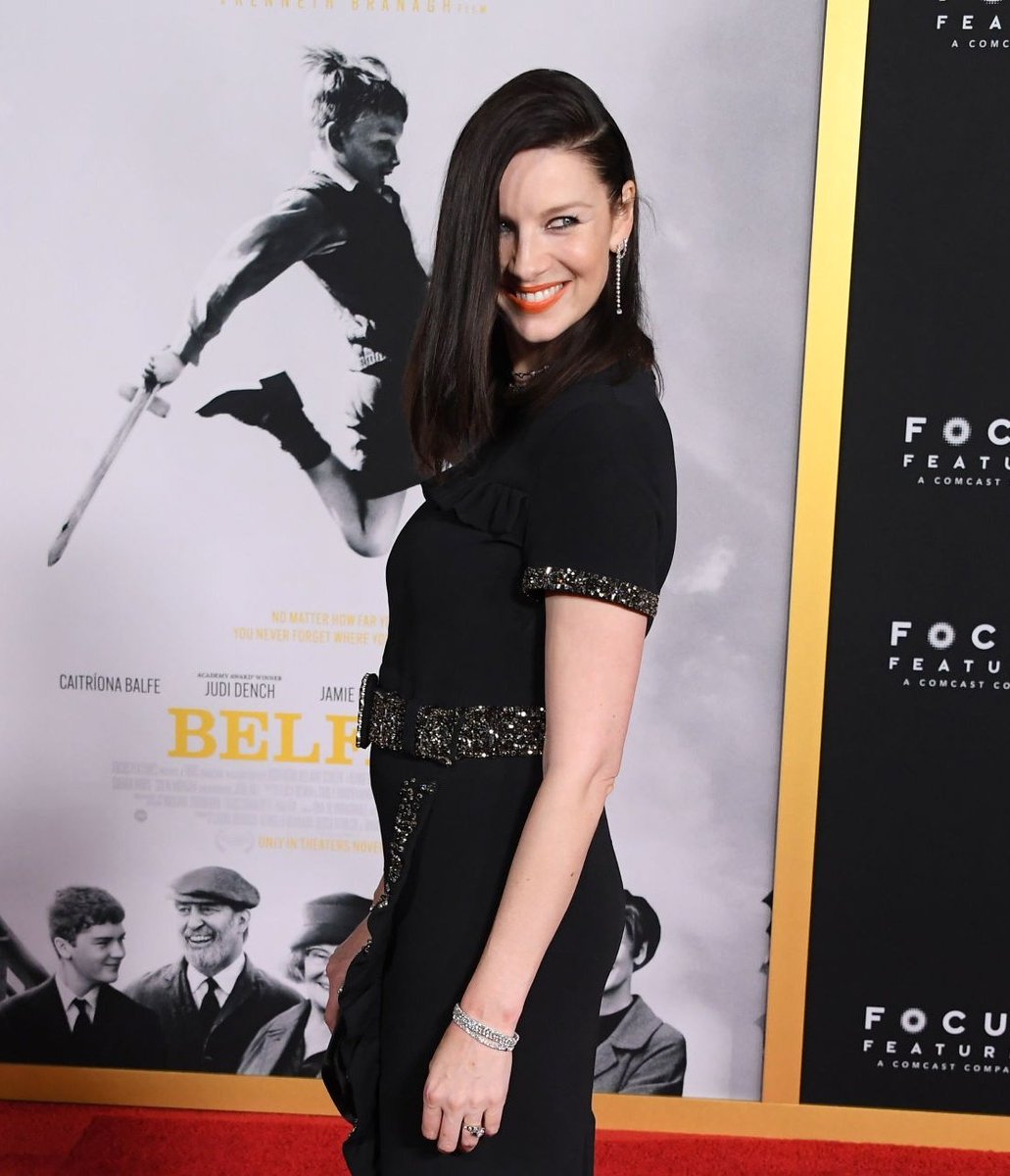 HeughanC's tweet photo. Cait, como siempre una diosa! Bellísima en la premier de @BelfastMovie en Los Angeles
📷 #creditstoowner https://t.co/vhPRD2z54z