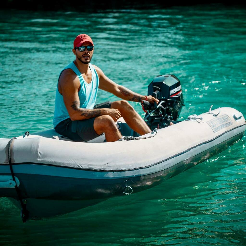 nonopetitraazc's tweet photo. Our LATEST VIDEO just went public ⭐️ discover how we installed our Mercury Marine outboard on YouTube!

So excited to share this with you guys.
And the smile on Marvins face is just priceless 😁 #happylikeakid 

Link in our bio.

@mercurymarinefr 🙏
.
.
.
#mercurymarine #mercu… https://t.co/Ps6xu5OblH