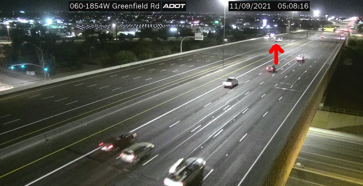 GinaMaravillaTV's tweet photo. Traffic Alert: Construction crews are still out on the US 60 Eastbound so freeway is still closed between Gilbert Rd &amp; Greenfield. Was supposed to open at 5 am this morning. #azfamily https://t.co/11OYePZ9v1