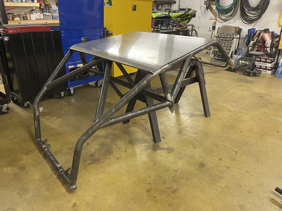daddyE012's tweet photo. Master fabricator or whatever. 

#builtnotbought 
#customcage https://t.co/YfzfyIm8K3